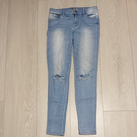 Guess Light Blue Distressed Curve X Skinny Jeans - Picture 2 of 10